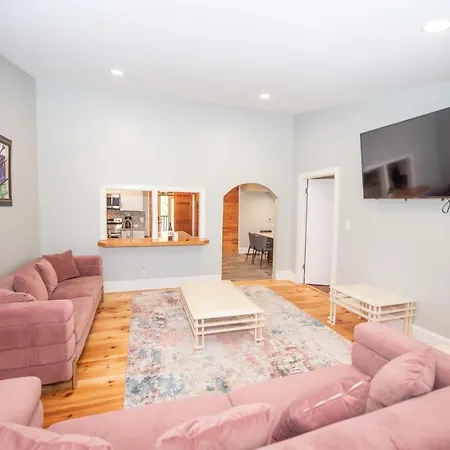 Gainesville 11 Beds Unit
